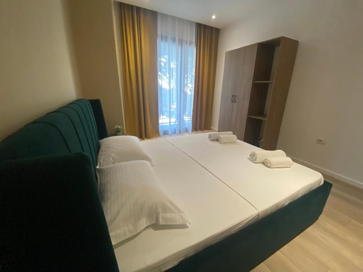 Brand New Apts Located At The City'S Main Square-100 Mbs Wifi ดูร์เรส ภายนอก รูปภาพ