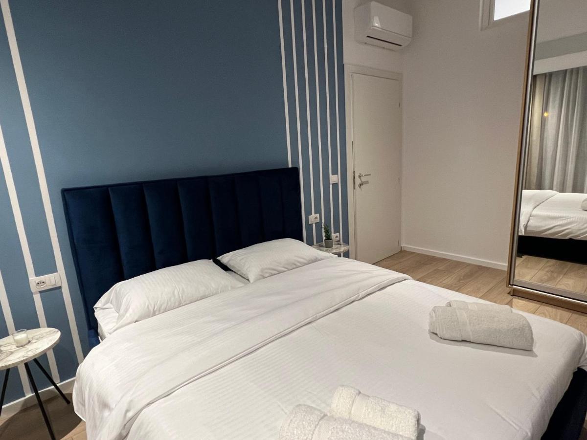 Brand New Apts Located At The City'S Main Square-100 Mbs Wifi ดูร์เรส ภายนอก รูปภาพ