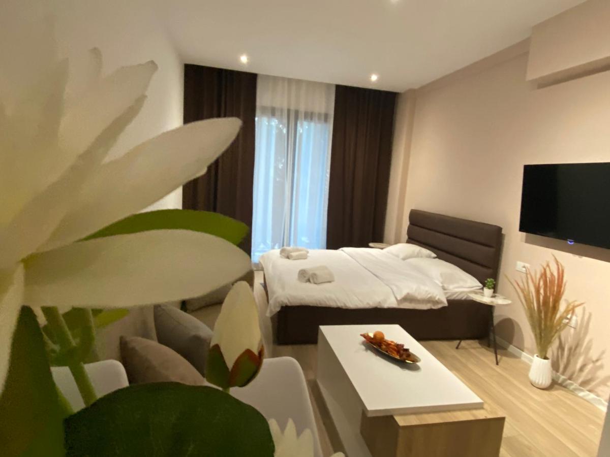 Brand New Apts Located At The City'S Main Square-100 Mbs Wifi ดูร์เรส ภายนอก รูปภาพ