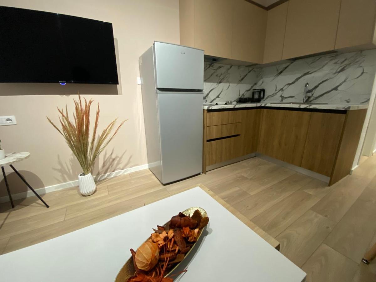 Brand New Apts Located At The City'S Main Square-100 Mbs Wifi ดูร์เรส ภายนอก รูปภาพ